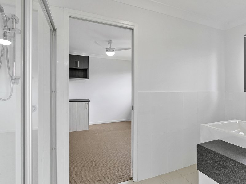 Photo - 4/11 Rise Street, Mount Gravatt East QLD 4122 - Image 6