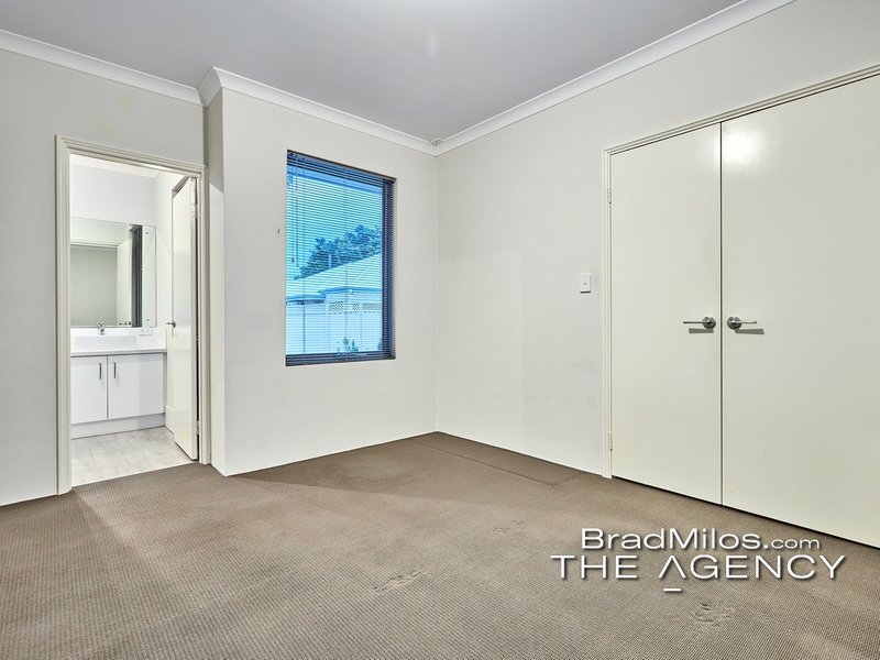 Photo - 4/11 Skeahan Street, Spearwood WA 6163 - Image 5