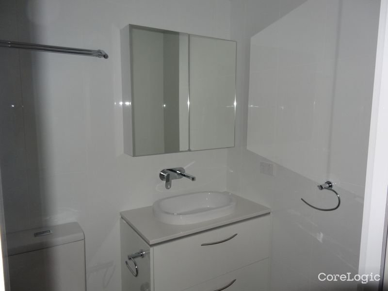 Photo - 4/11 University Road, Mitchelton QLD 4053 - Image 12