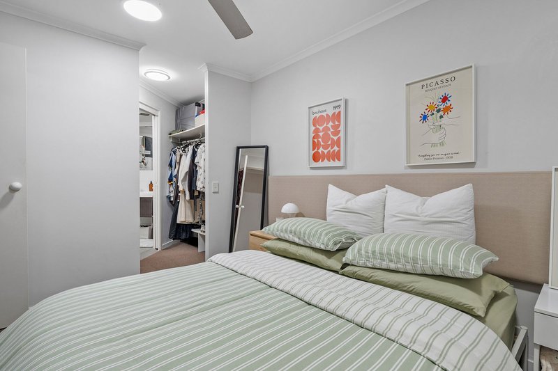 Photo - 41/10-16 Alexandra Avenue, Mermaid Beach QLD 4218 - Image 7