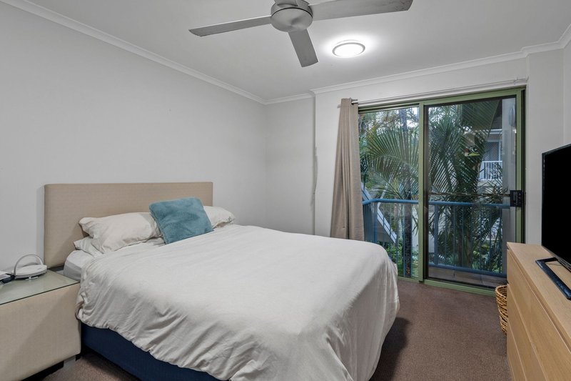 Photo - 41/10-16 Alexandra Avenue, Mermaid Beach QLD 4218 - Image 10
