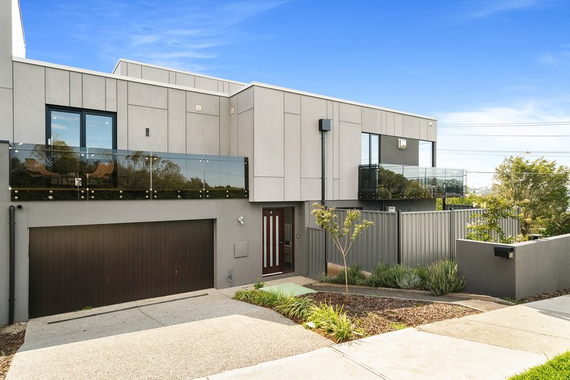 Photo - 4/110 Lebanon Street, Strathmore VIC 3041 - Image 1