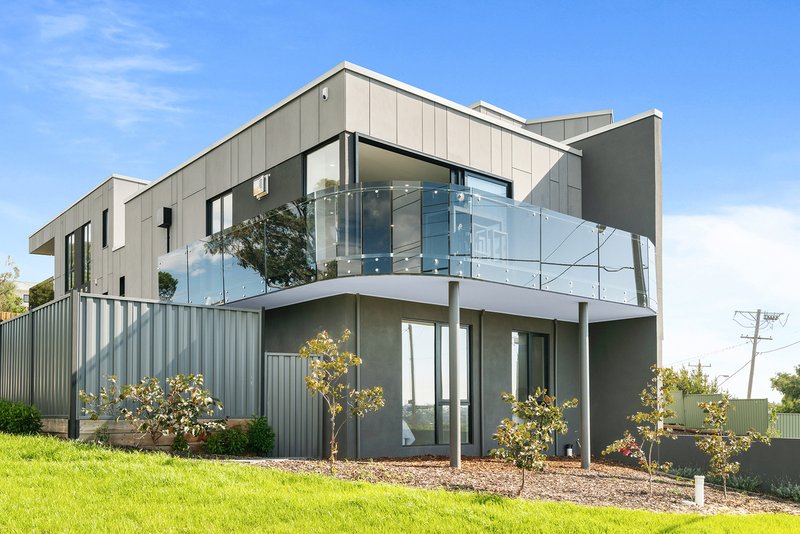 Photo - 4/110 Lebanon Street, Strathmore VIC 3041 - Image 19