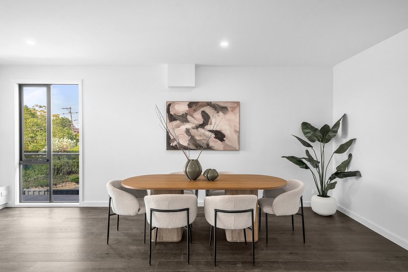 Photo - 4/110 Lebanon Street, Strathmore VIC 3041 - Image 9