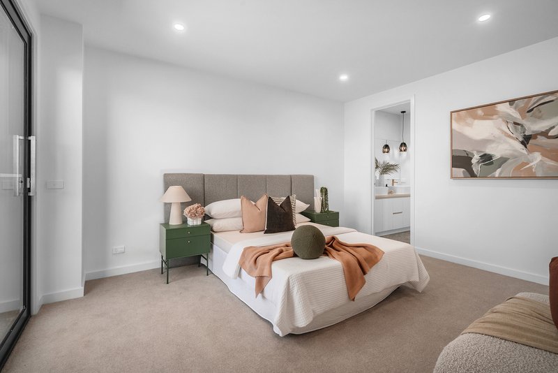 Photo - 4/110 Lebanon Street, Strathmore VIC 3041 - Image 13