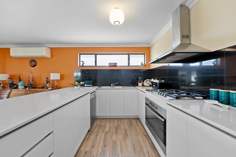 Photo - 4/110 Parkin Street, Rockingham WA 6168 - Image 11