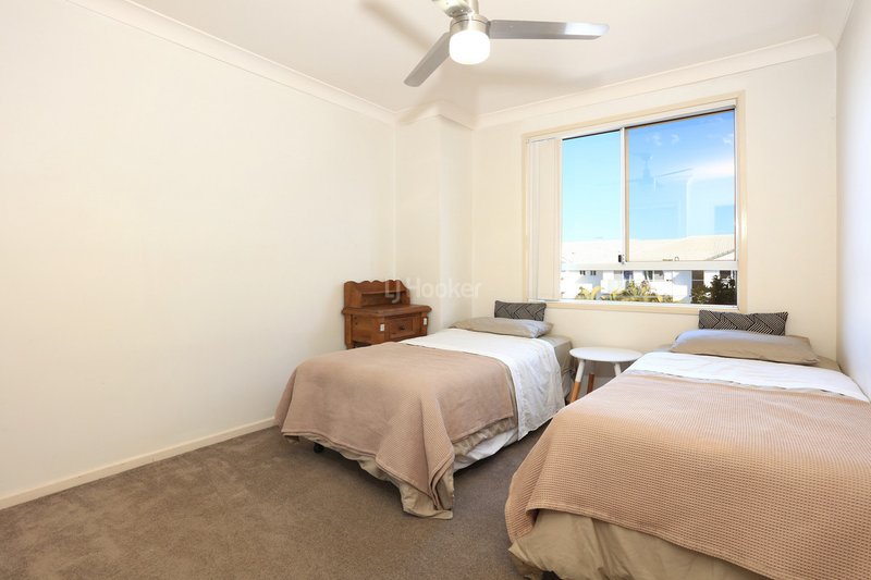 Photo - 41/11-19 Taylor Street, Biggera Waters QLD 4216 - Image 10