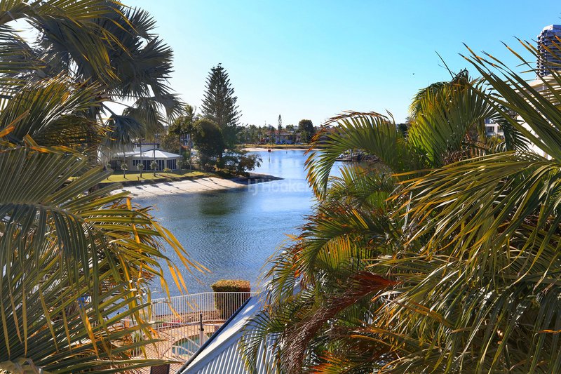 Photo - 41/11-19 Taylor Street, Biggera Waters QLD 4216 - Image 16