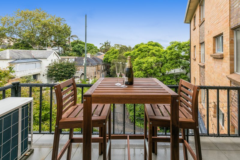 Photo - 4/111 Ben Boyd Road, Neutral Bay NSW 2089 - Image 2