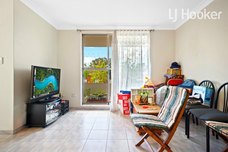 Photo - 41/118 Longfield Street, Cabramatta NSW 2166 - Image 2