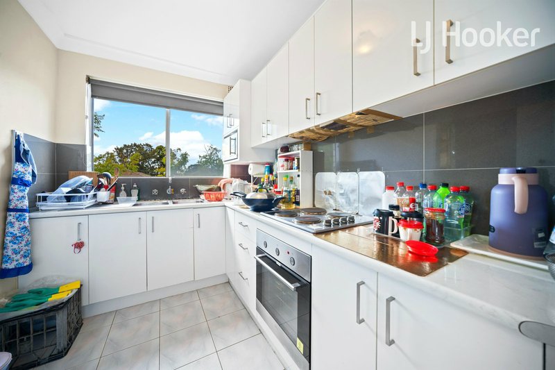 Photo - 41/118 Longfield Street, Cabramatta NSW 2166 - Image 4