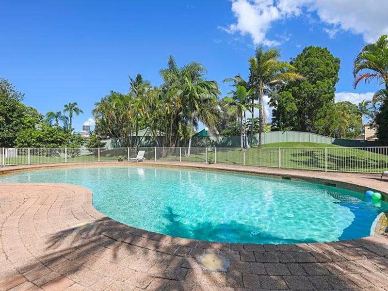 Photo - 4/112 Bayview Street, Runaway Bay QLD 4216 - Image 14