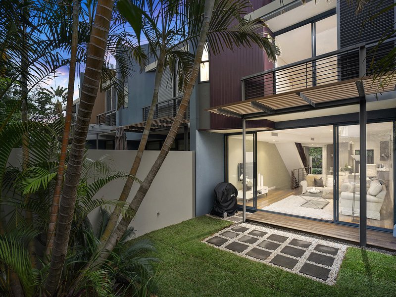 Photo - 4/112 Ocean Street, Narrabeen NSW 2101 - Image 1