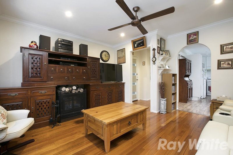 Photo - 4/113 Warrigal Road, Mentone VIC 3194 - Image 3