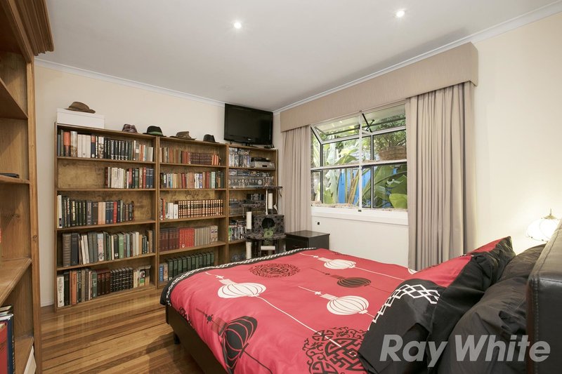 Photo - 4/113 Warrigal Road, Mentone VIC 3194 - Image 7