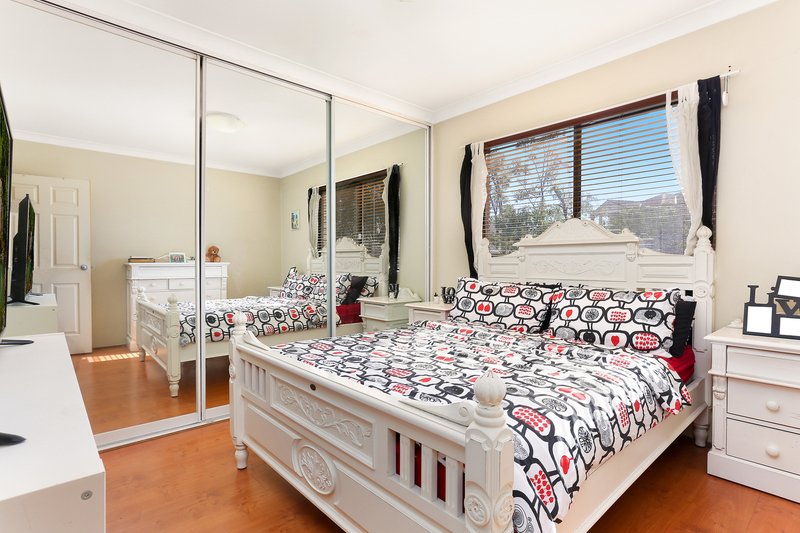 Photo - 4/114 Railway Street, Granville NSW 2142 - Image 4