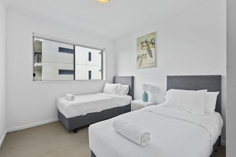Photo - 411/41 Harbour Town Drive, Biggera Waters QLD 4216 - Image 13