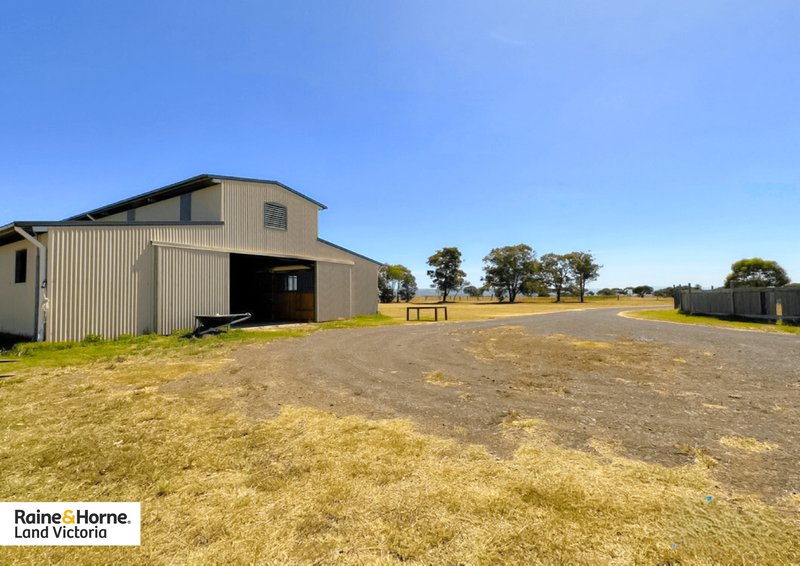 Photo - 4115 Geelong-Bacchus Marsh Road, Parwan VIC 3340 - Image 9