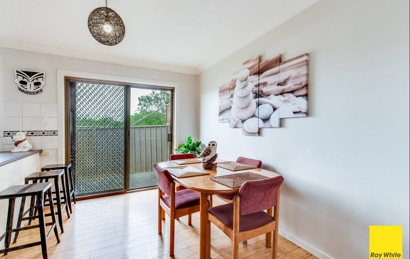 Photo - 4/115 Melbourne Street, Oxley Park NSW 2760 - Image 4