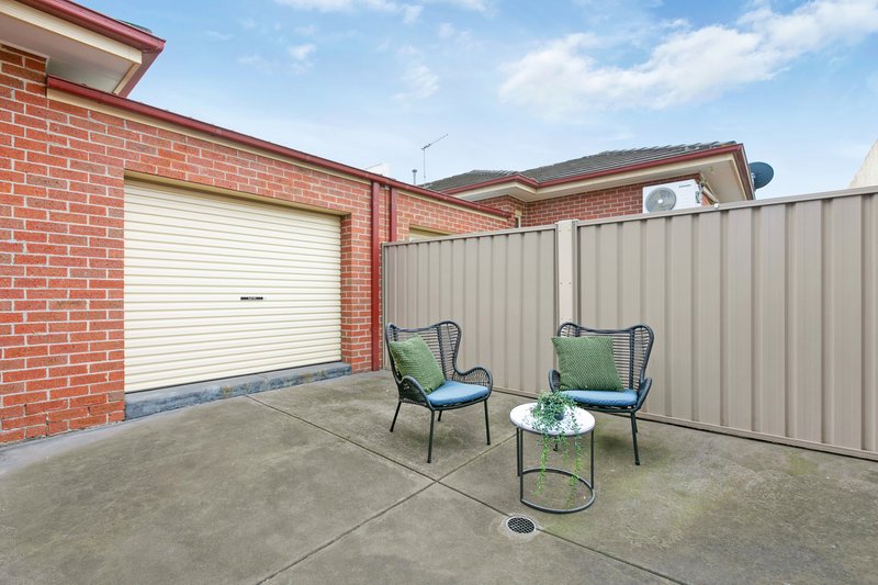 Photo - 4/115 Rathcown Road, Reservoir VIC 3073 - Image 9