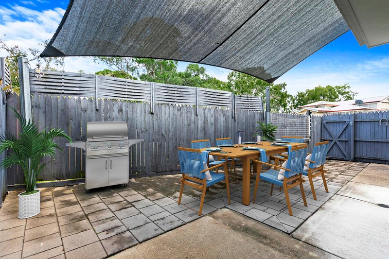 Photo - 4/115 Torquay Road, Scarness QLD 4655 - Image 6