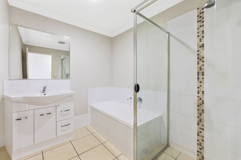 Photo - 4/116-118 Taylor Street, Newtown QLD 4350 - Image 9