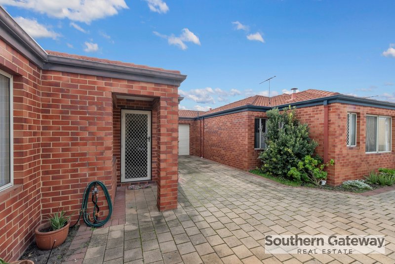 Photo - 4/116 Lewington Street, Rockingham WA 6168 - Image 2