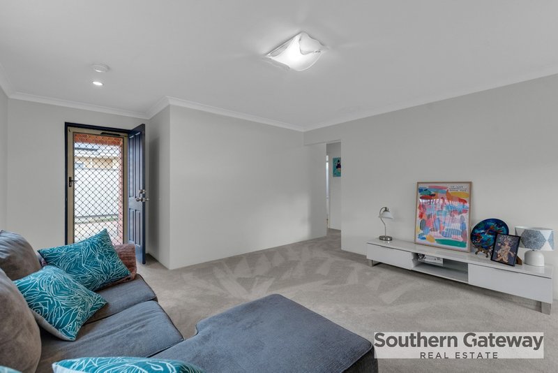 Photo - 4/116 Lewington Street, Rockingham WA 6168 - Image 4