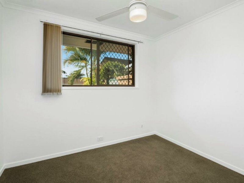 Photo - 41/170 Bardon Ave , Burleigh Waters QLD 4220 - Image 8