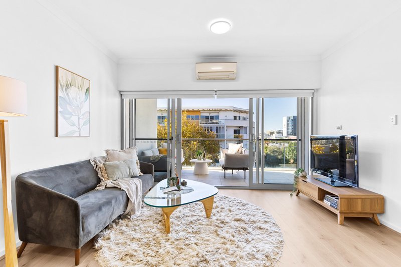 Photo - 41/177 Stirling Street, Perth WA 6000 - Image 3