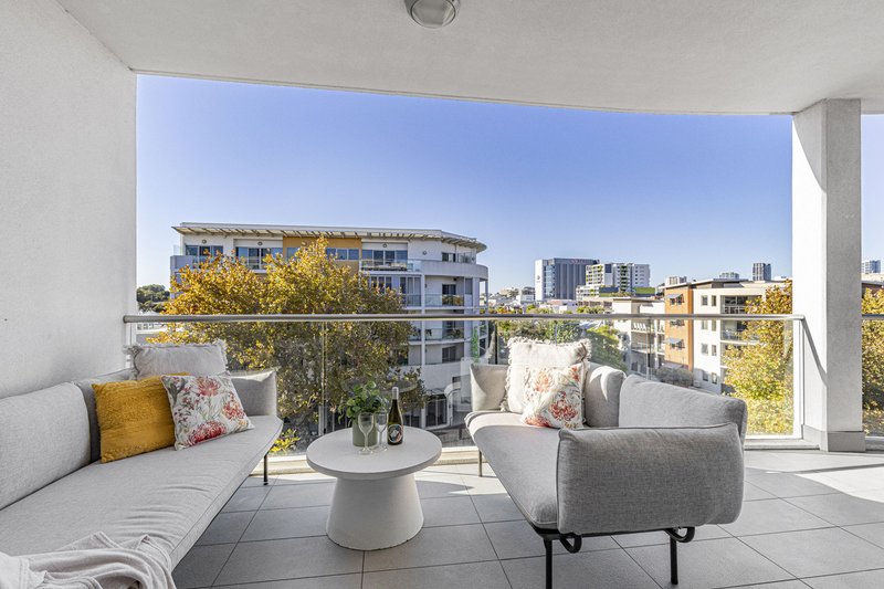 Photo - 41/177 Stirling Street, Perth WA 6000 - Image 5