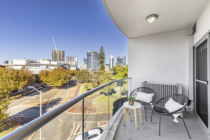 Photo - 41/177 Stirling Street, Perth WA 6000 - Image 6