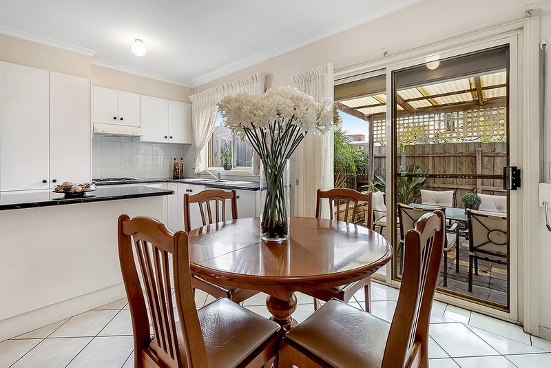 Photo - 4/118 Bruce Street, Coburg VIC 3058 - Image 8