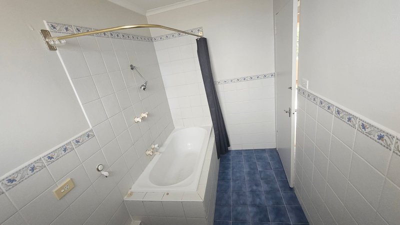 Photo - 4/118 Cuthbert Street, Broadmeadows VIC 3047 - Image 11
