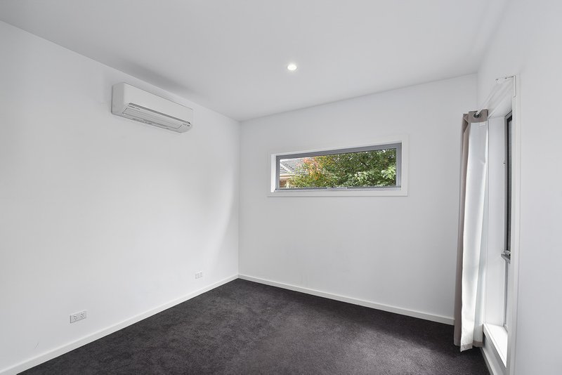 Photo - 4/119 Hickford Street, Reservoir VIC 3073 - Image 6