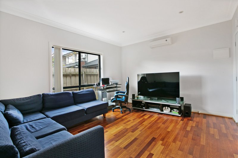 Photo - 4/12-14 Cash Street, Kingsbury VIC 3083 - Image 2