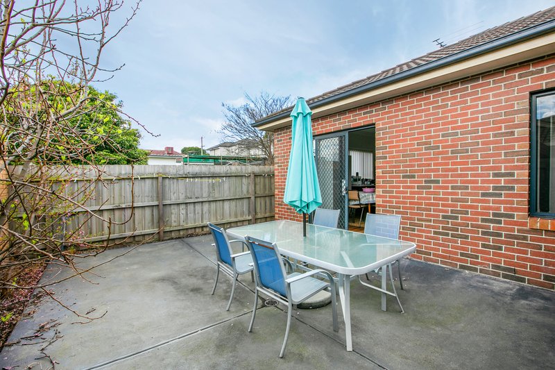 Photo - 4/12-14 Cash Street, Kingsbury VIC 3083 - Image 8