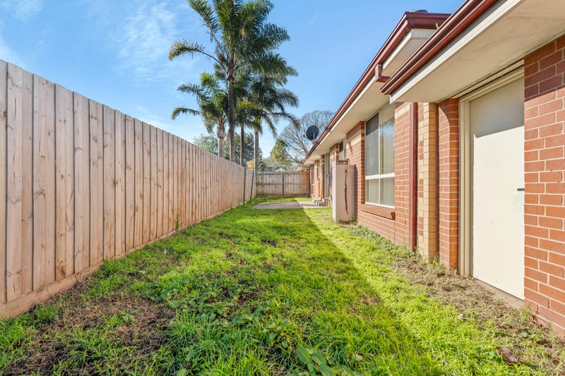 Photo - 4/12-14 Mcglynn Avenue, South Morang VIC 3752 - Image 6
