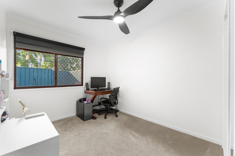 Photo - 4/12-16 Albert Street, Eagleby QLD 4207 - Image 11