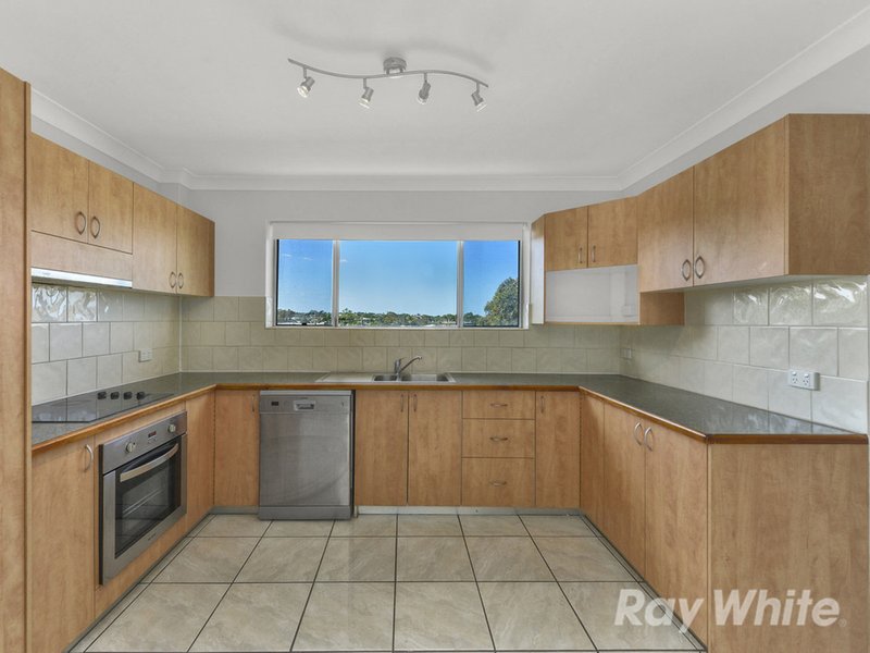 Photo - 4/12 Attewell Street, Nundah QLD 4012 - Image 5