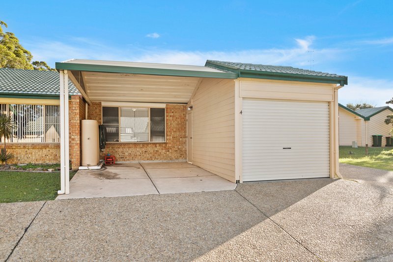 Photo - 4/12 Bellbird Close, Barrack Heights NSW 2528 - Image 1
