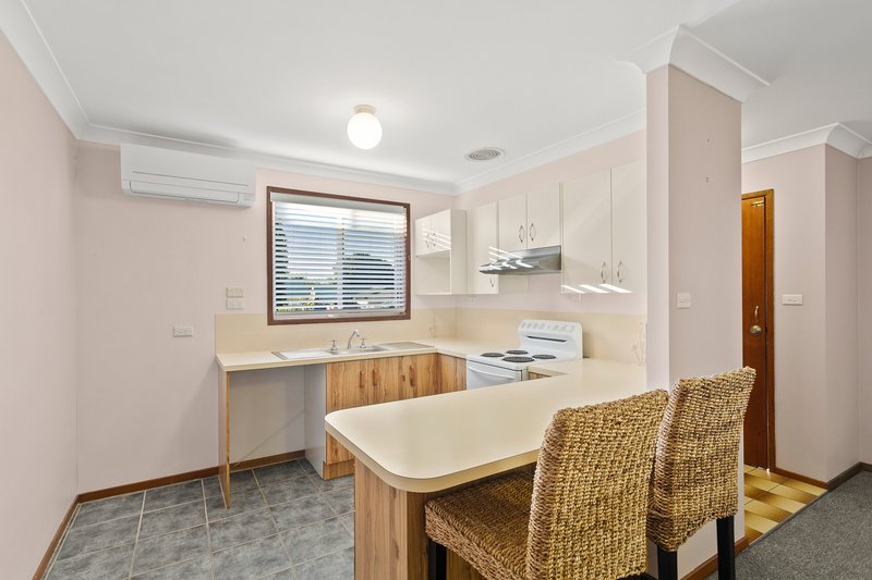 Photo - 4/12 Bellbird Close, Barrack Heights NSW 2528 - Image 3