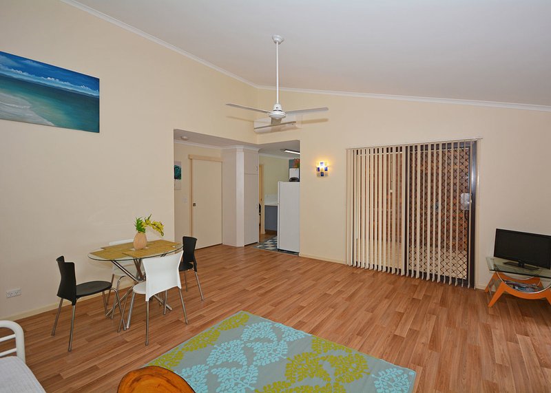 4/12 Denmans Camp Road, Torquay QLD 4655