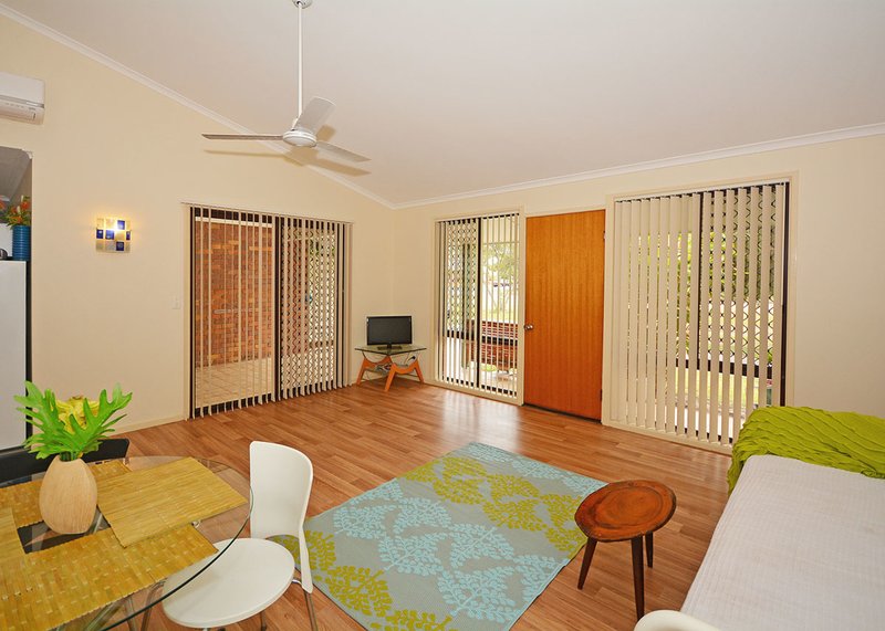 Photo - 4/12 Denmans Camp Road, Torquay QLD 4655 - Image 6