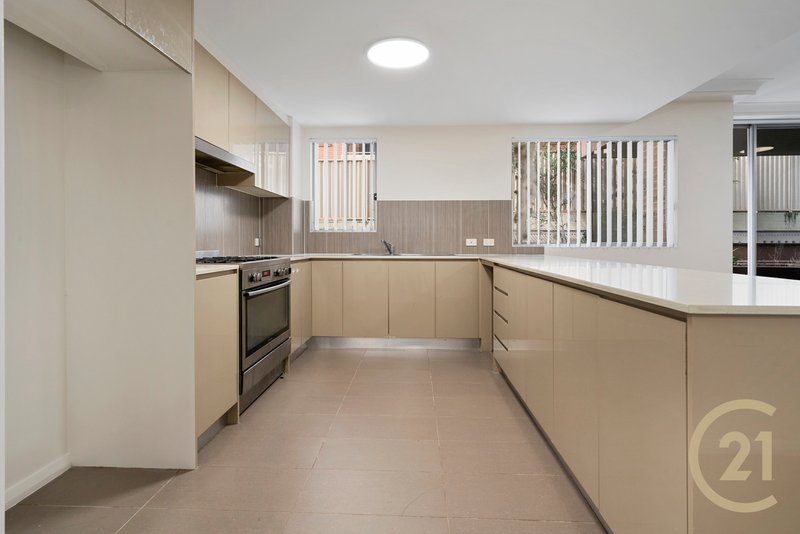Photo - 4/12 George Street, Liverpool NSW 2170 - Image 5