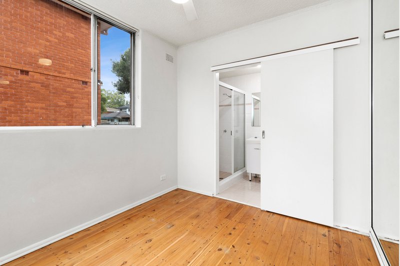 Photo - 4/12 Grafton Crescent, Dee Why NSW 2099 - Image 4