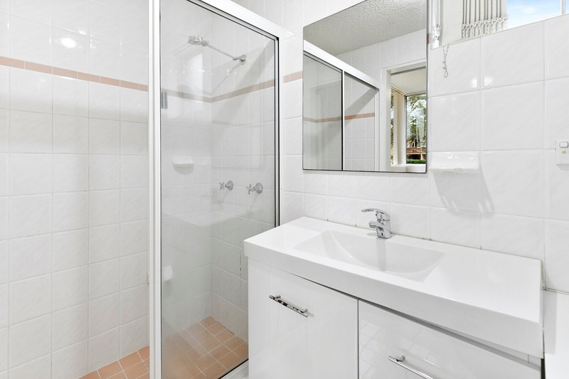 Photo - 4/12 Grafton Crescent, Dee Why NSW 2099 - Image 5