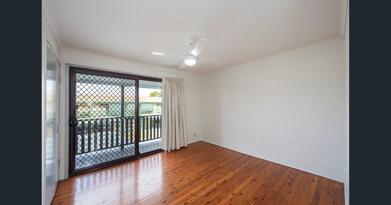 Photo - 4/12 Heather Street, Logan Central QLD 4114 - Image 5