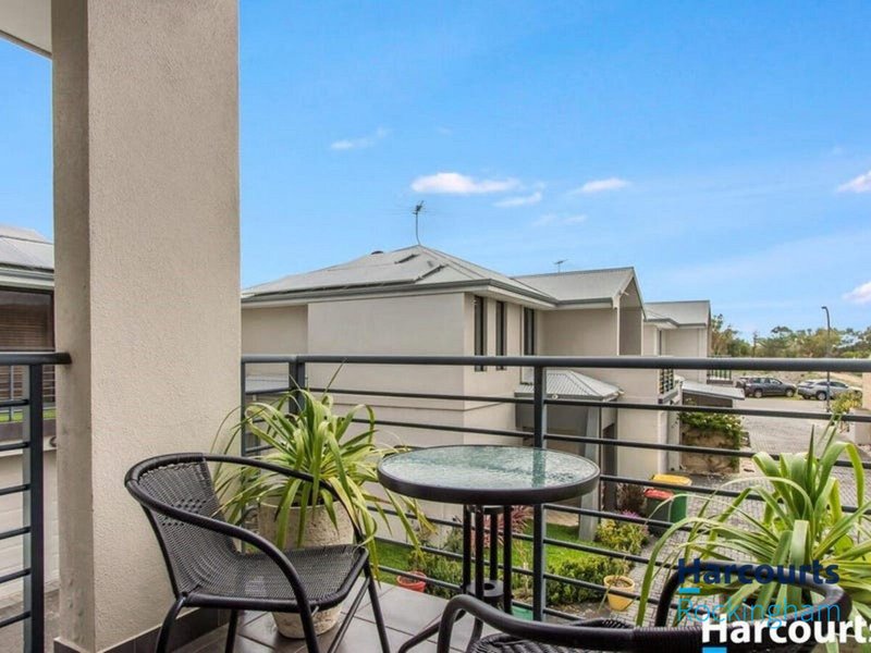 Photo - 4/12 Hymus Street, Rockingham WA 6168 - Image 2