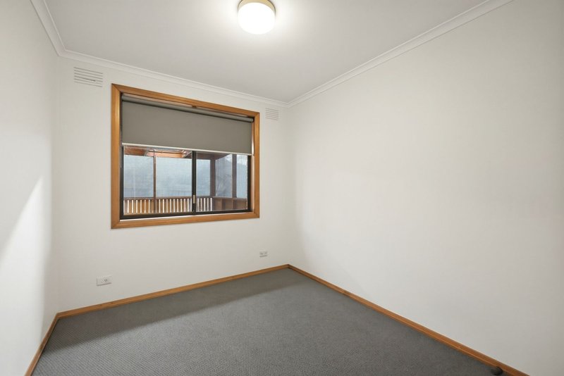 Photo - 4/12 Inglis Street, Maddingley VIC 3340 - Image 9
